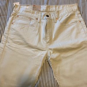 NEW WITH TAGS: Mens white Levi 505 Jeans